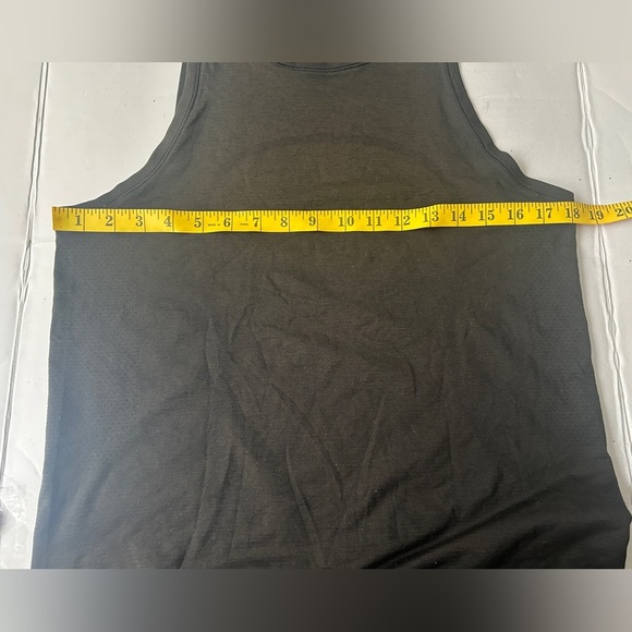 Women’s Lululemon Swiftly Breathe Muscle Tank Top - Picture 5 of 6